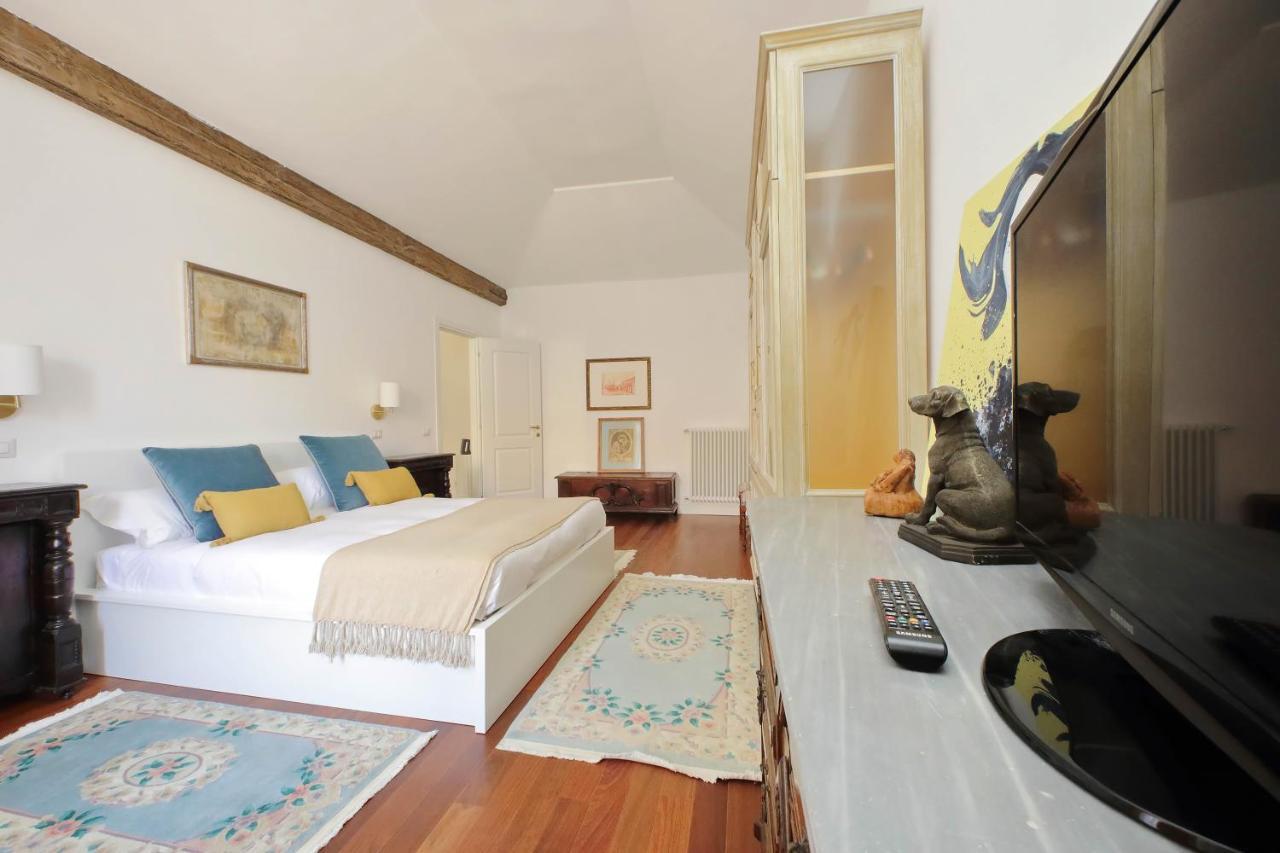 Ych-Penthouse Fiammetta A Piazza Navona Apartment Rome Exterior photo